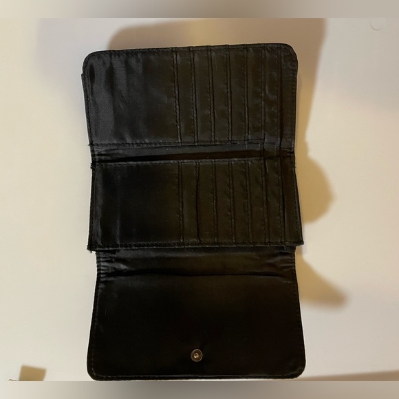 Hot Topic Black and White Clutch - Picture 3 of 4